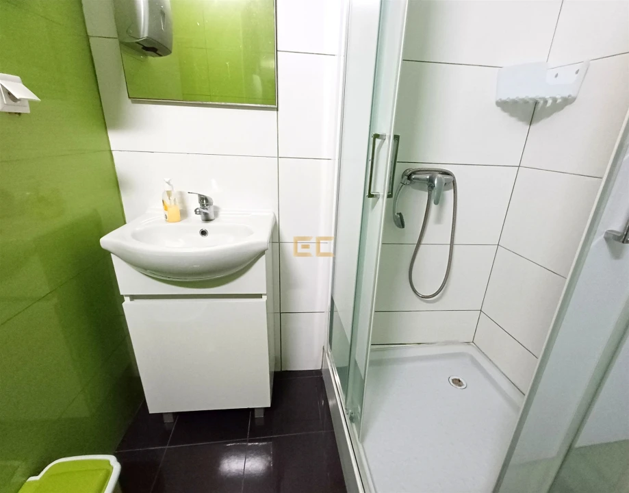 Moradia T8 para Venda em São Pedro Foto 12