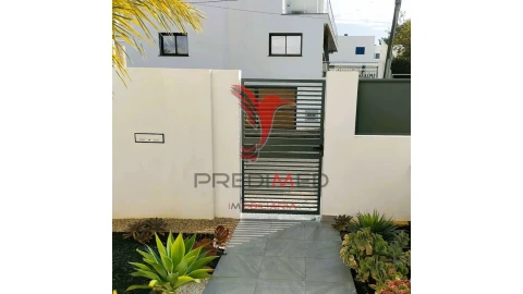 Moradia T4 para Venda em Portimão