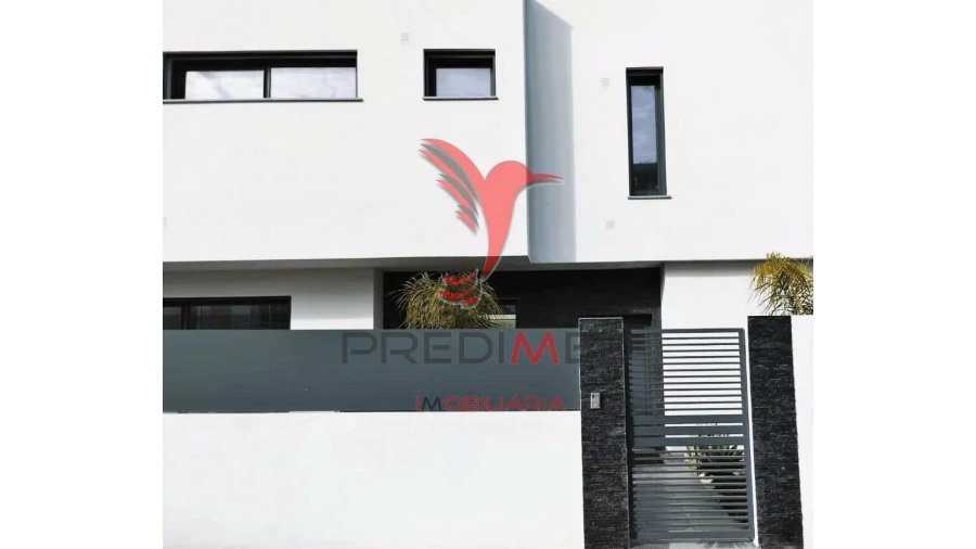 Moradia T4 para Venda em Portimão Foto 14