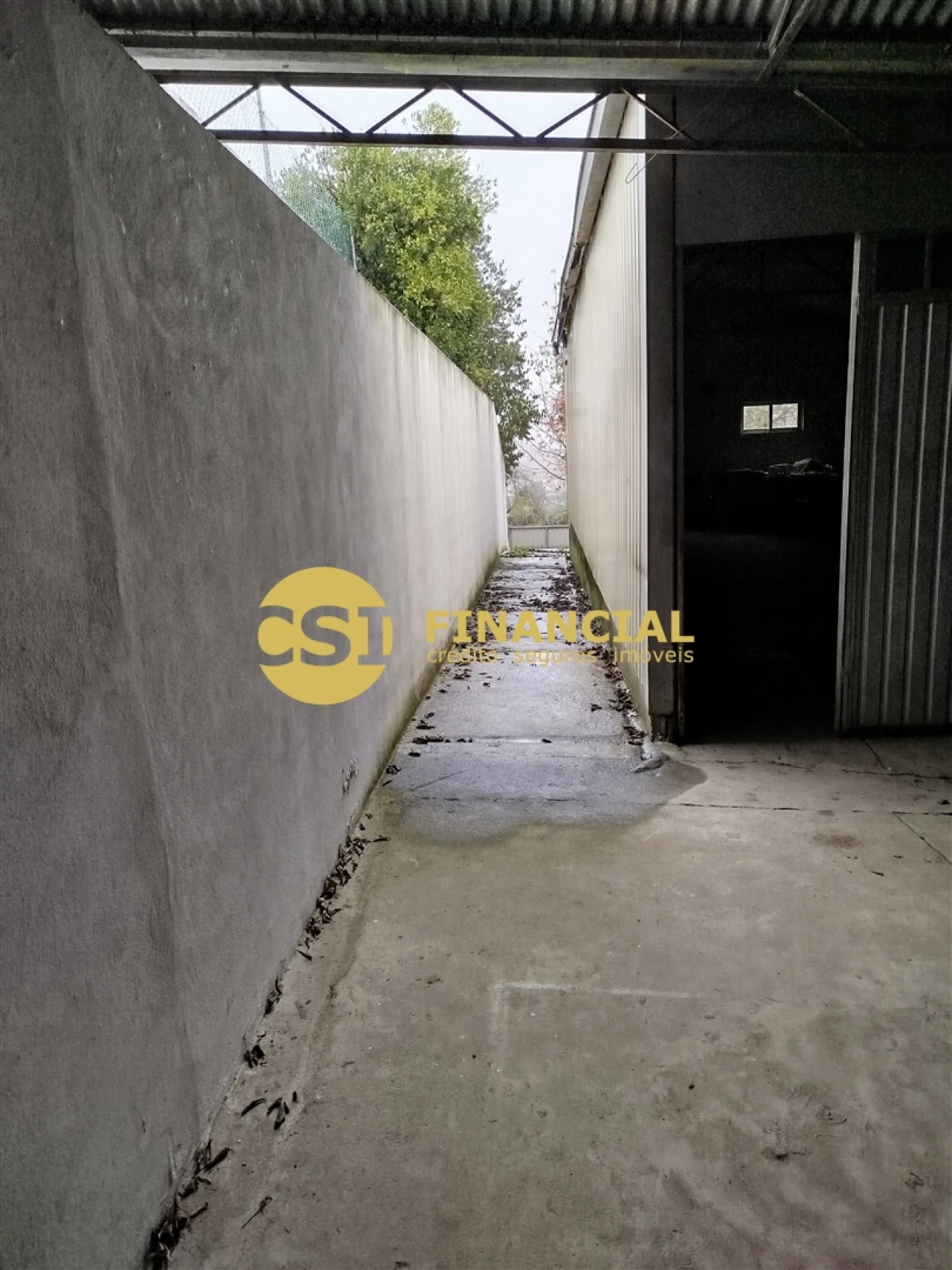 Armazém para Venda em São João da Madeira Foto 8