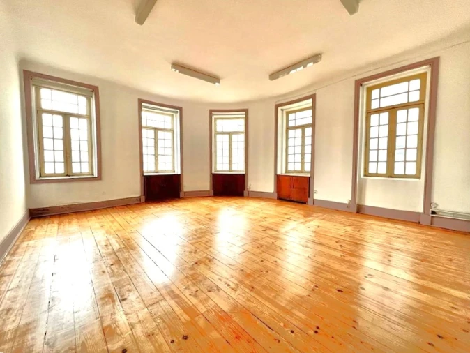 Escritório para Arrendamento em Cedofeita, Santo Ildefonso, Sé, Miragaia, São Nicolau e Vitória Foto 2