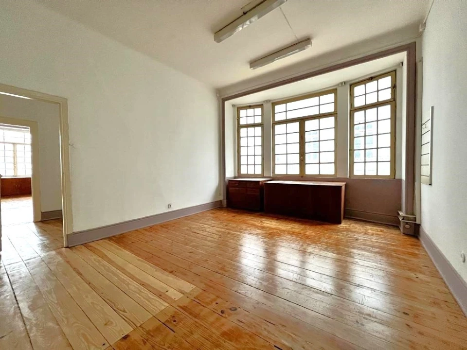 Escritório para Arrendamento em Cedofeita, Santo Ildefonso, Sé, Miragaia, São Nicolau e Vitória Foto 3