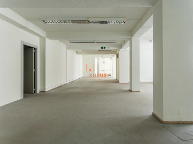 Loja para Venda em Torres Novas (Santa Maria, Salvador e Santiago) Foto 9