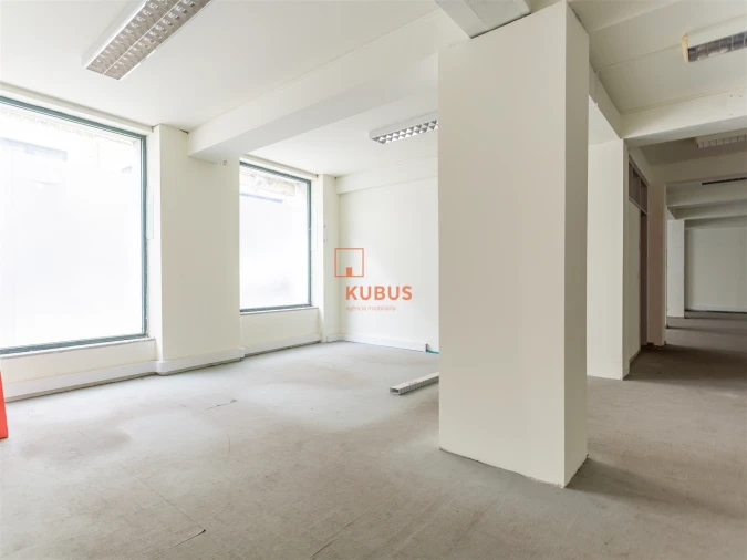 Loja para Venda em Torres Novas (Santa Maria, Salvador e Santiago) Foto 6