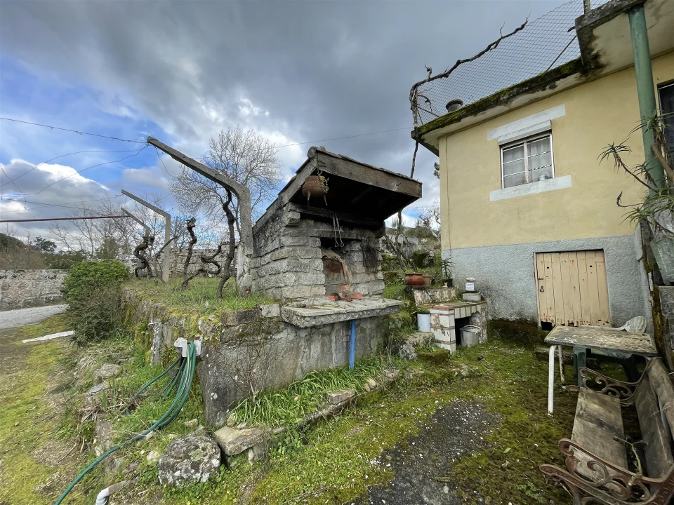 Moradia T3 para Venda em Rio Torto e Lagarinhos Foto 16