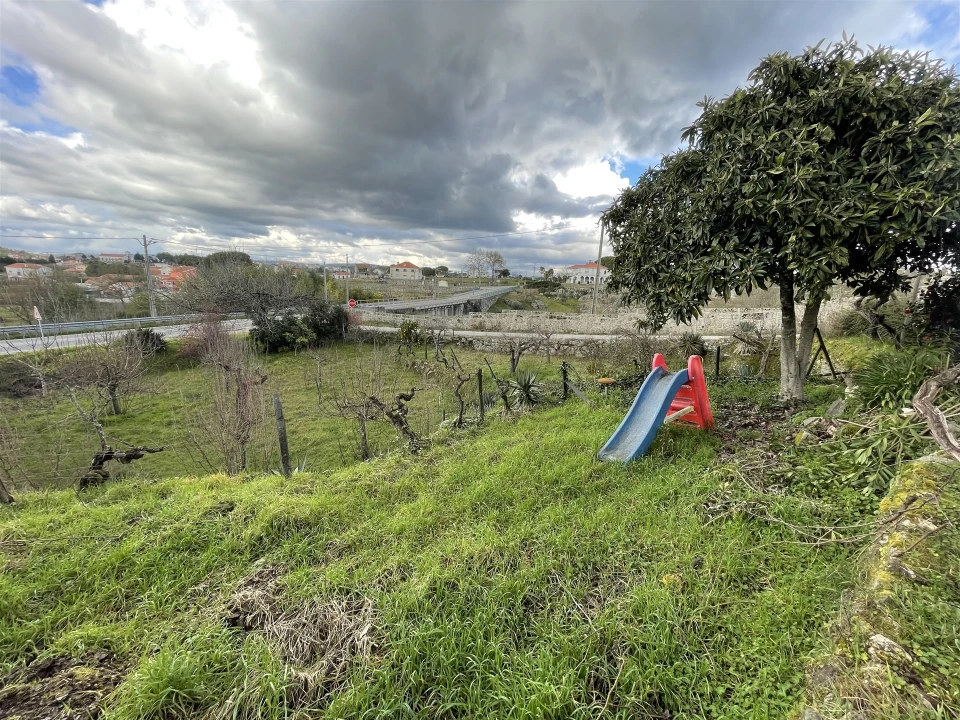 Moradia T3 para Venda em Rio Torto e Lagarinhos Foto 4