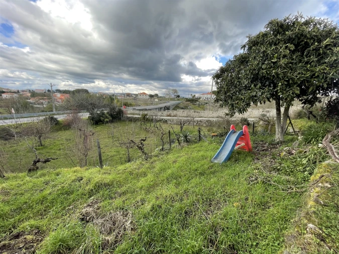 Moradia T3 para Venda em Rio Torto e Lagarinhos Foto 4