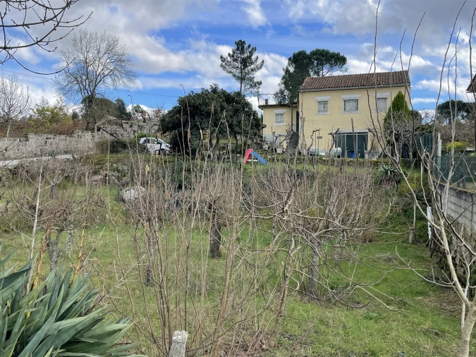 Moradia T3 para Venda em Rio Torto e Lagarinhos Foto 1