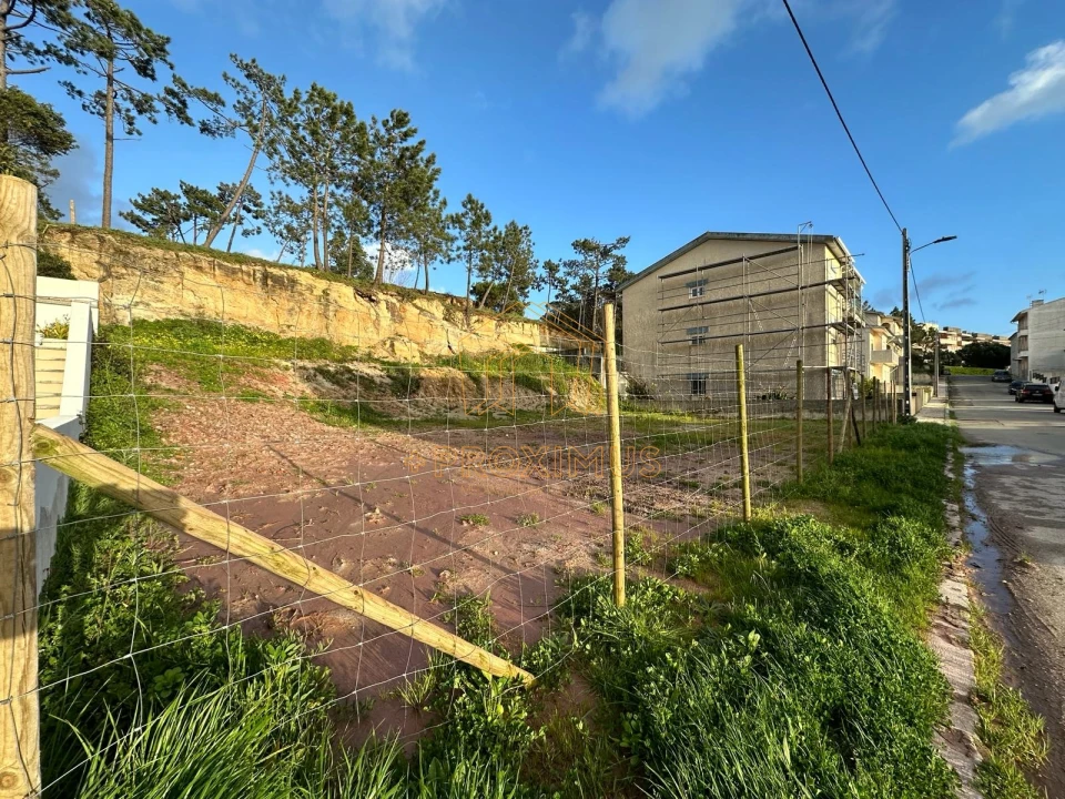 Terreno para Venda em Buarcos Foto 3