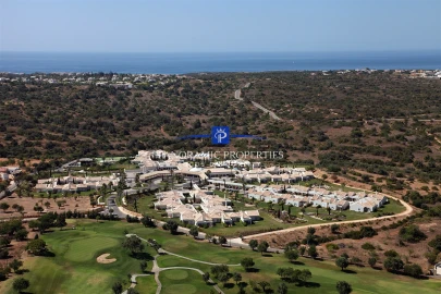 Apartamento T2 para Venda em Estômbar e Parchal