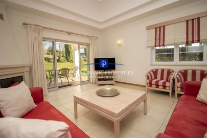 Apartamento T2 para Venda em Estômbar e Parchal