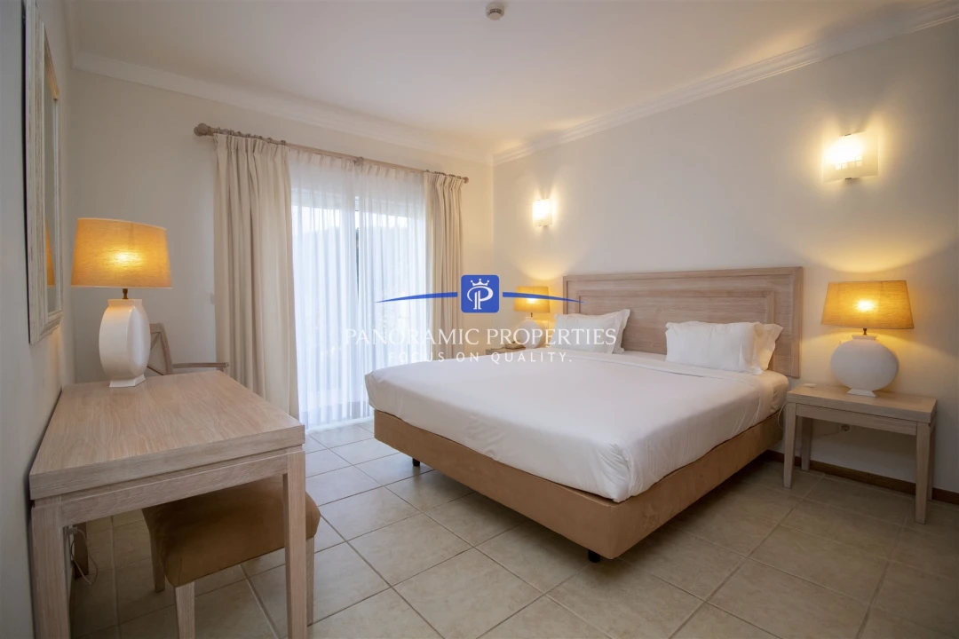 Apartamento T2 para Venda em Estômbar e Parchal Foto 13