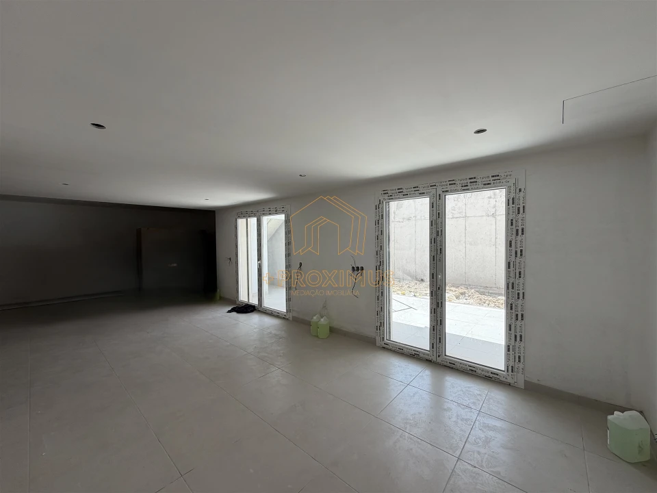 Moradia T4 para Venda em Tavarede Foto 50