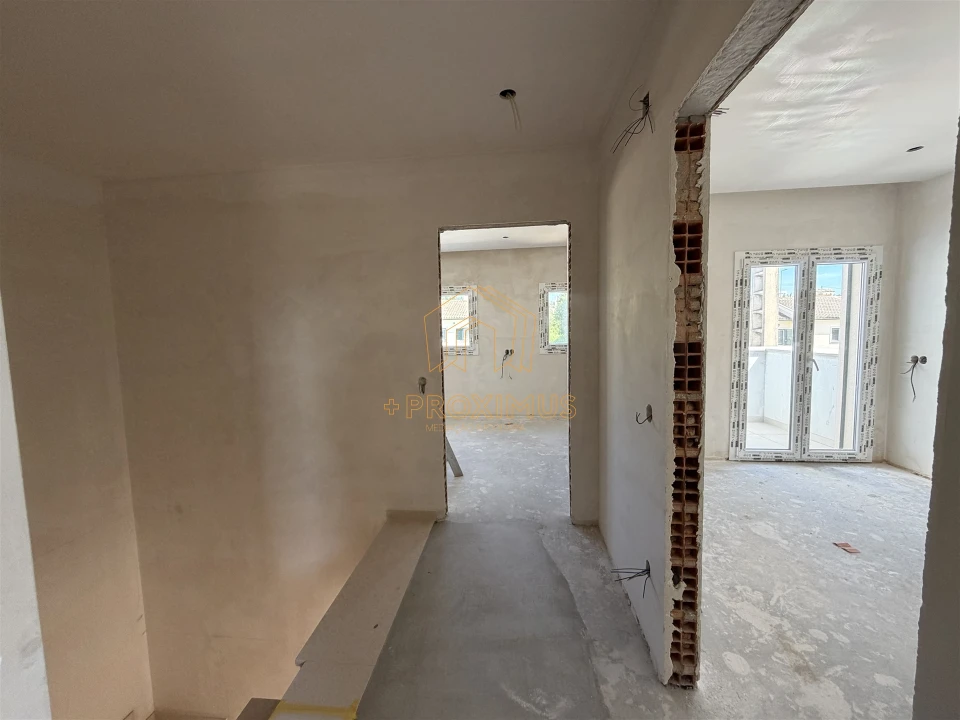 Moradia T4 para Venda em Tavarede Foto 10