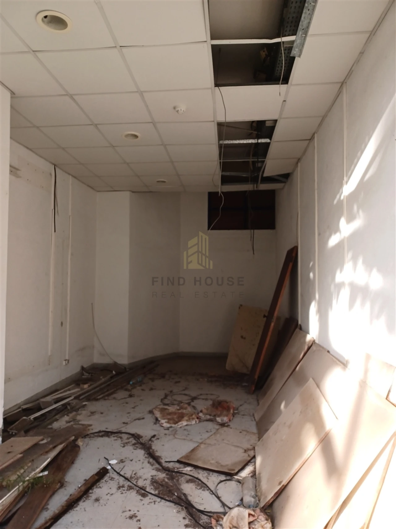 Armazém para Venda em Falagueira-Venda Nova Foto 6