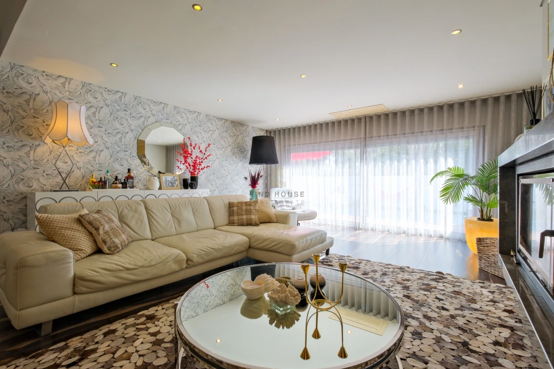 Moradia T4 para Venda em Santo Antonio da Charneca Foto 7