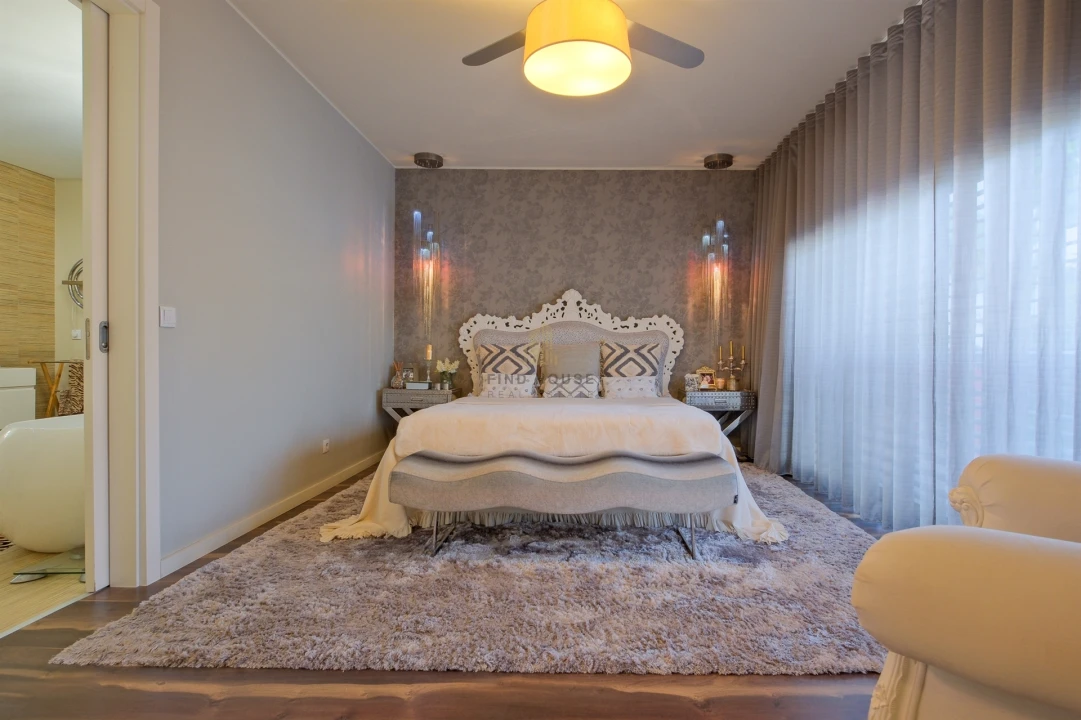 Moradia T4 para Venda em Santo Antonio da Charneca Foto 30