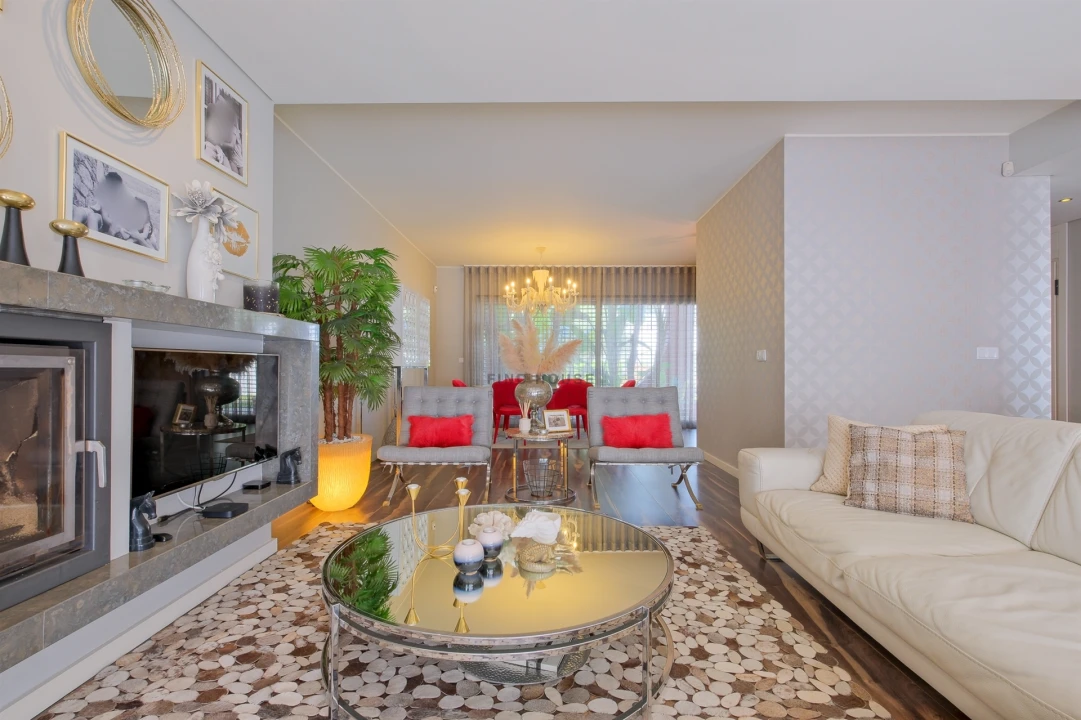 Moradia T4 para Venda em Santo Antonio da Charneca Foto 11