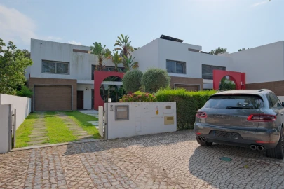 Moradia T4 para Venda em Santo Antonio da Charneca