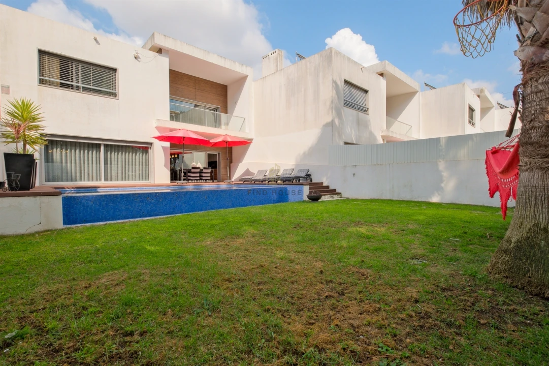 Moradia T4 para Venda em Santo Antonio da Charneca Foto 24