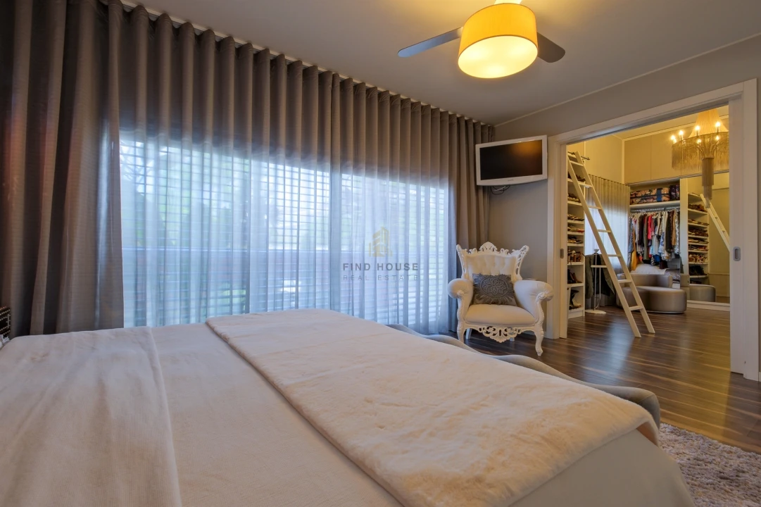 Moradia T4 para Venda em Santo Antonio da Charneca Foto 31