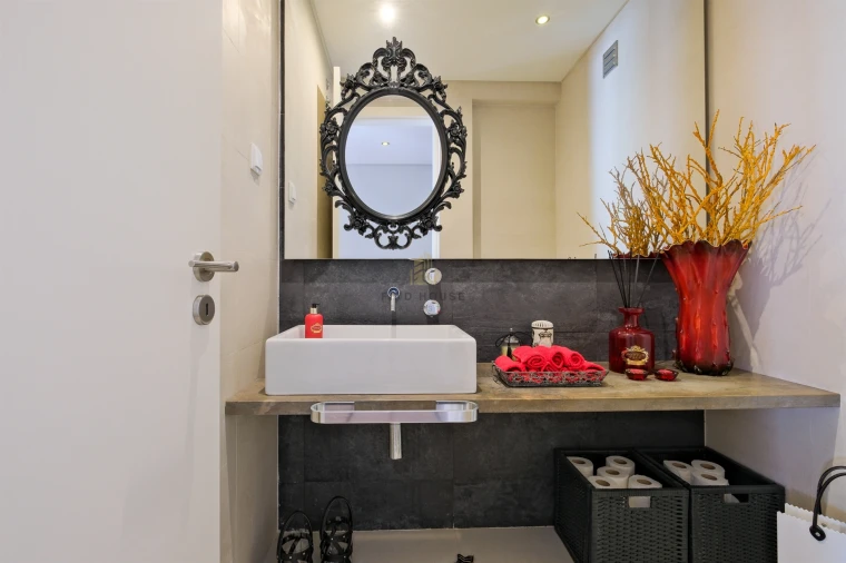 Moradia T4 para Venda em Santo Antonio da Charneca Foto 12