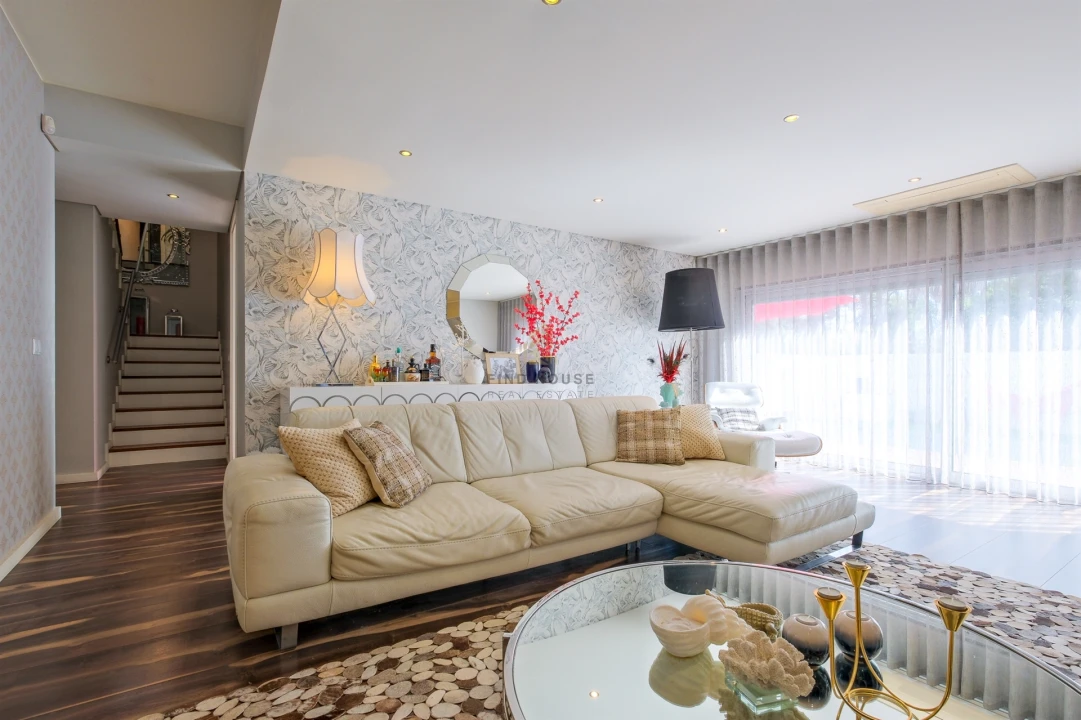 Moradia T4 para Venda em Santo Antonio da Charneca Foto 10