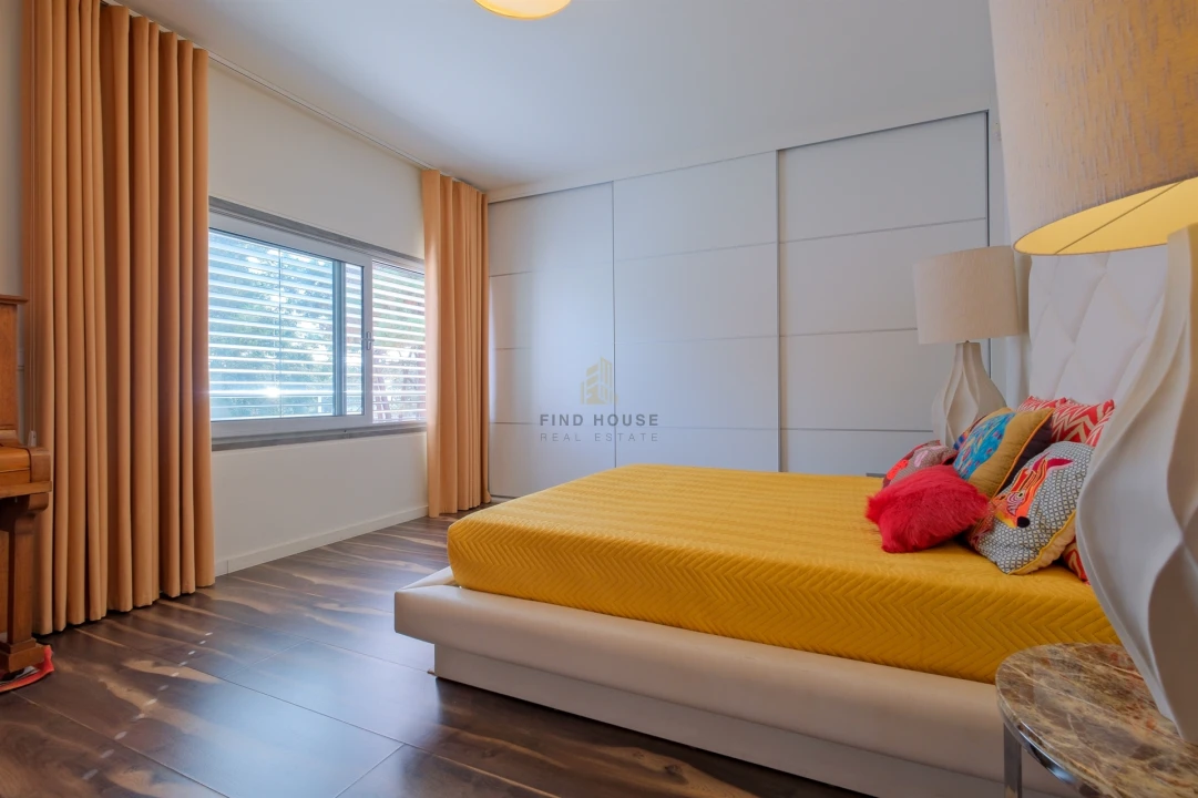 Moradia T4 para Venda em Santo Antonio da Charneca Foto 41