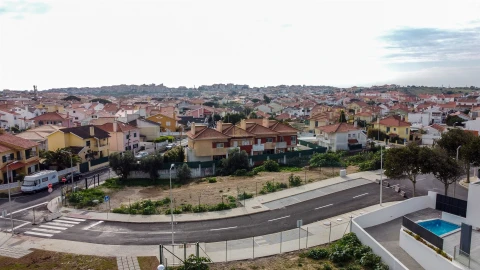 Terreno para Venda em São Domingos de Rana