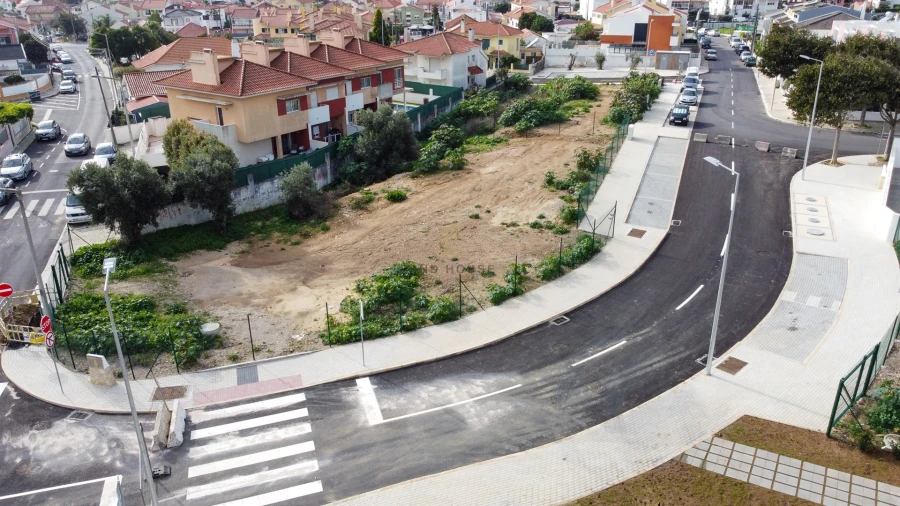 Terreno para Venda em São Domingos de Rana Foto 6