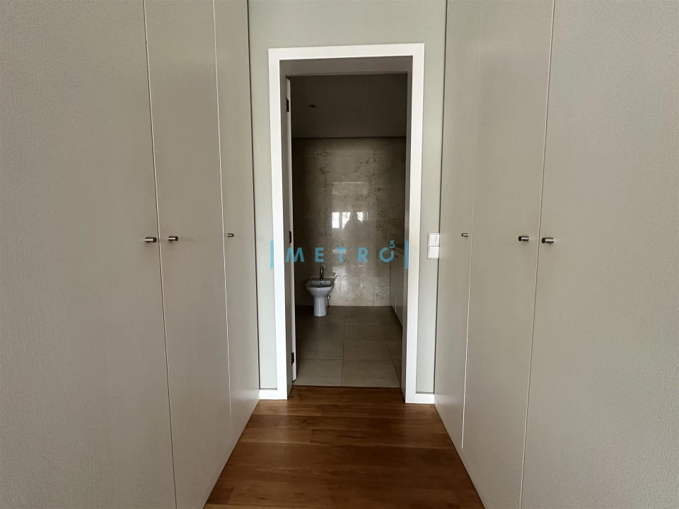 Apartamento T4 para Venda em Matosinhos e Leça da Palmeira Foto 13