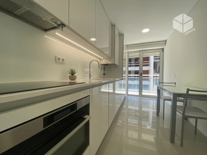 Apartamento T3 para Venda em Tavarede Foto 4