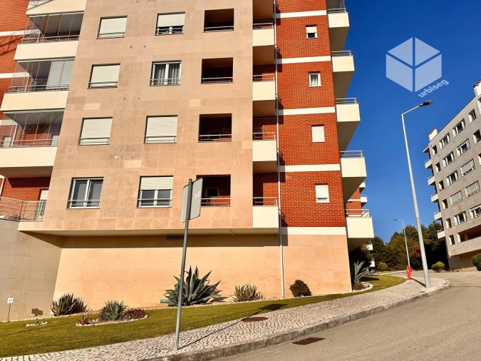 Apartamento T2 para Venda em Tavarede Foto 7