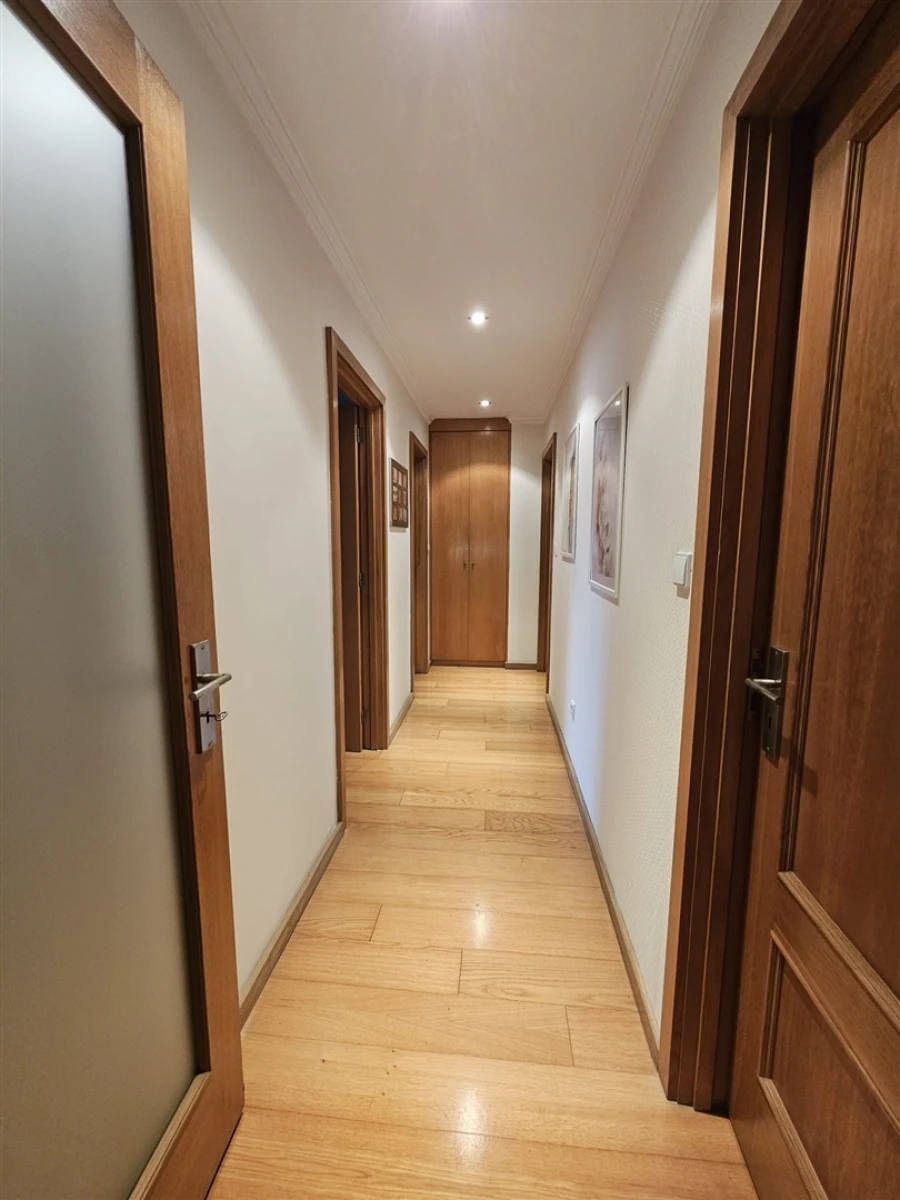 Apartamento T3 para Venda em São Mamede de Infesta e Senhora da Hora Foto 23