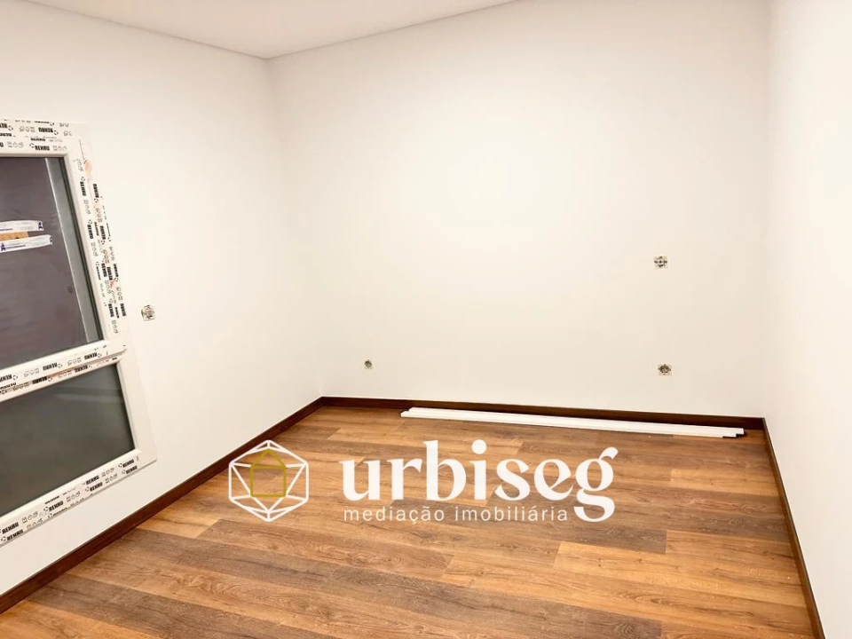 Apartamento T3 para Venda em São Pedro Foto 9