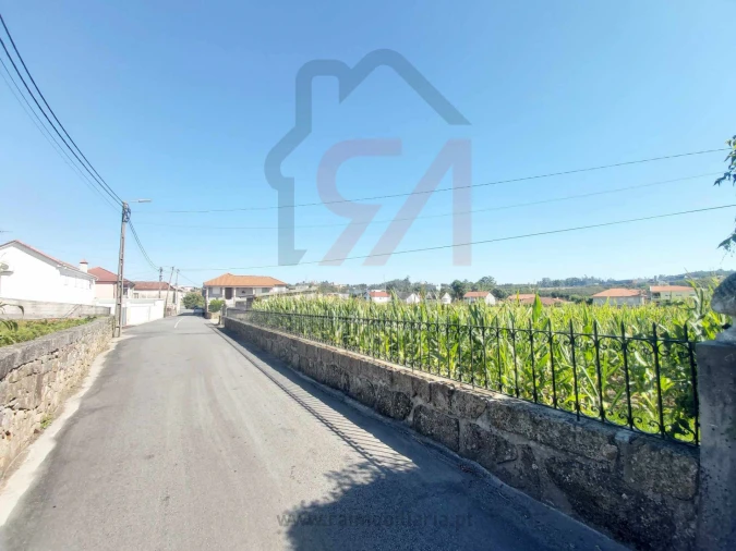 Terreno para Venda em Carvalhosa Foto 6