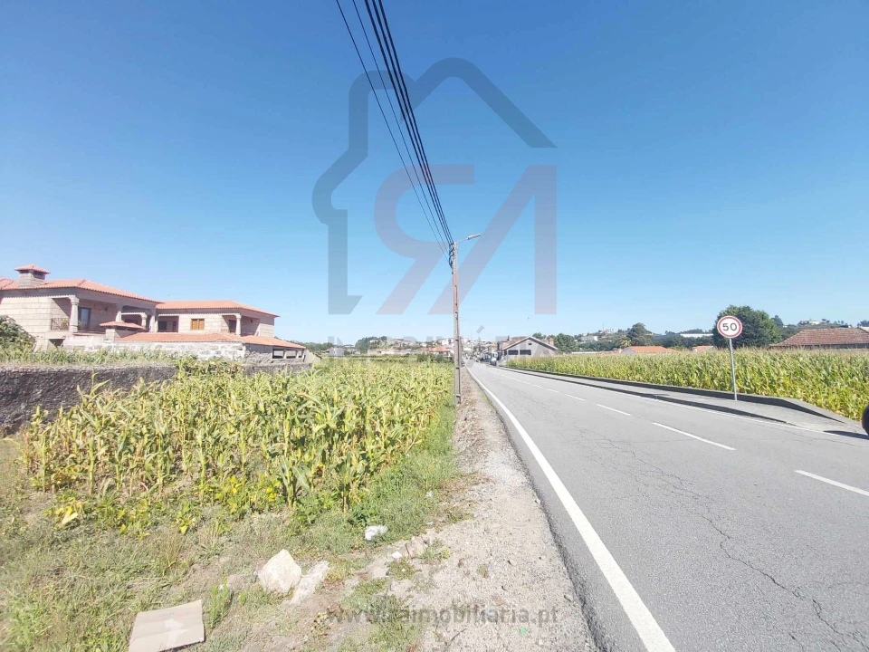 Terreno para Venda em Carvalhosa Foto 5