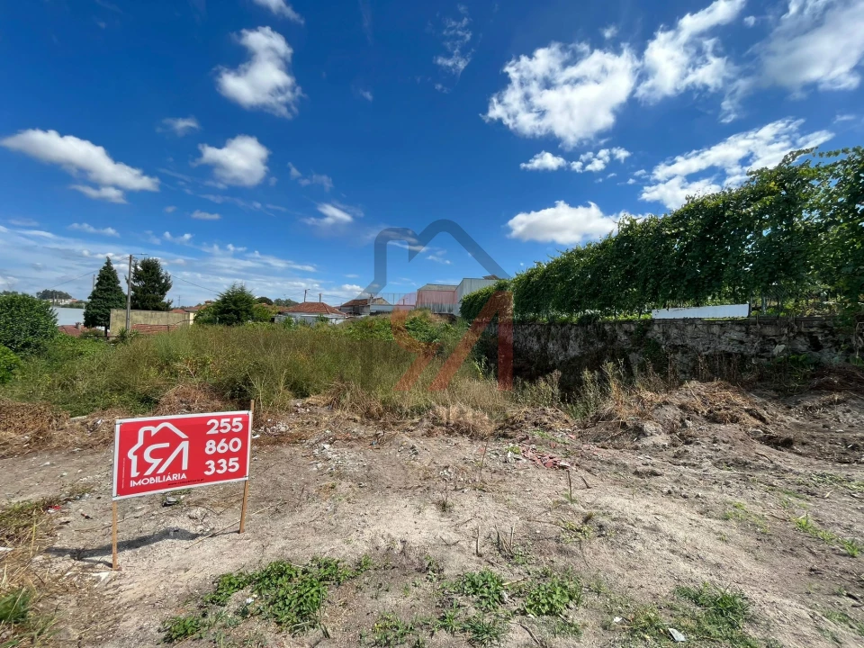 Terreno para Venda em Paços de Ferreira Foto 9