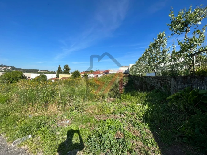 Terreno para Venda em Paços de Ferreira Foto 4