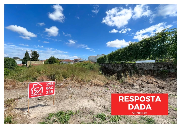 Terreno para Venda em Paços de Ferreira Foto 1