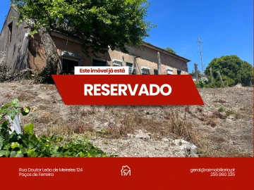 Moradia T0 para Venda em Paços de Ferreira