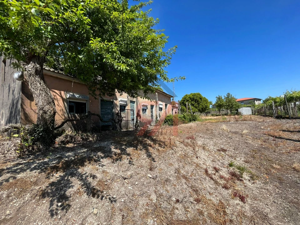 Moradia T0 para Venda em Paços de Ferreira Foto 7