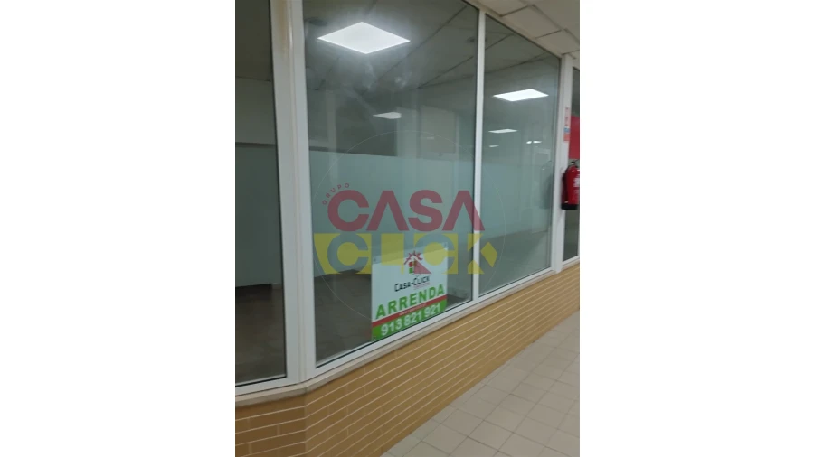 Loja para Venda em Torres Novas (Santa Maria, Salvador e Santiago) Foto 1