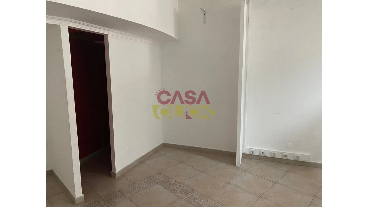 Loja para Venda em Torres Novas (Santa Maria, Salvador e Santiago) Foto 13