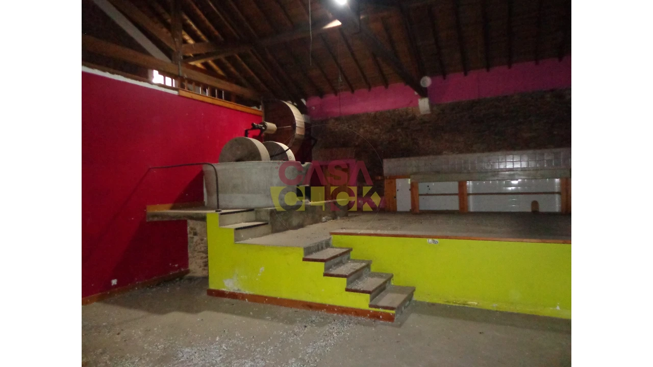 Moradia T6 para Venda em Santa Margarida da Coutada Foto 19