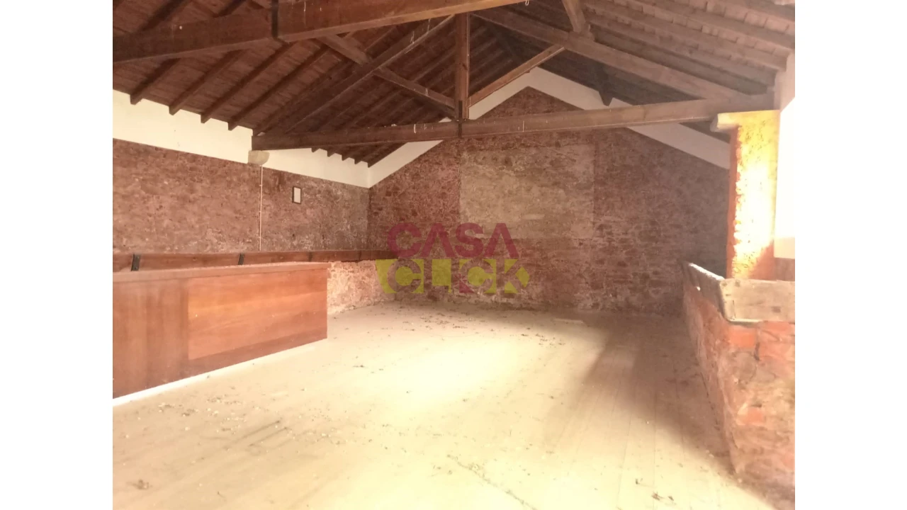 Moradia T6 para Venda em Santa Margarida da Coutada Foto 10