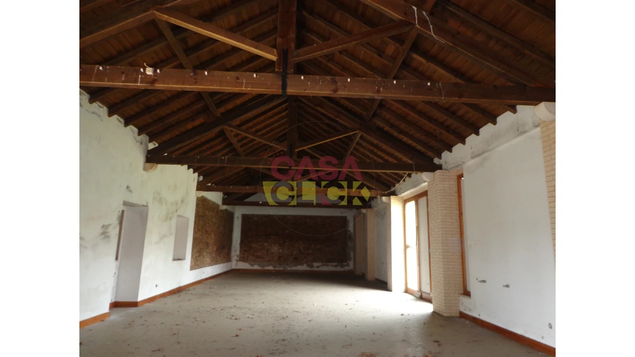 Moradia T6 para Venda em Santa Margarida da Coutada Foto 13