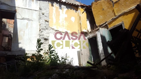 Moradia T2 para Venda em Torres Novas (Santa Maria, Salvador e Santiago)