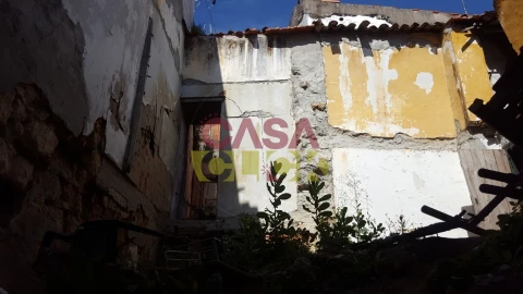 Moradia T2 para Venda em Torres Novas (Santa Maria, Salvador e Santiago)