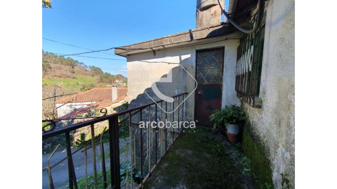 Moradia T5 para Venda em Rio de Moinhos Foto 6